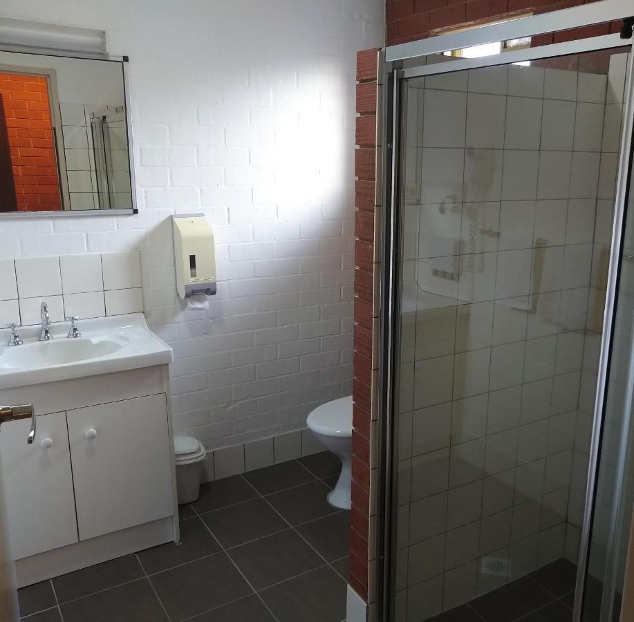 Junction Motel Wagga Уогга-Уогга Экстерьер фото