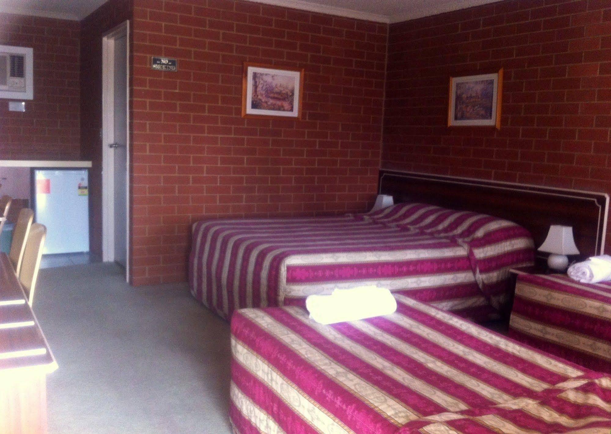 Junction Motel Wagga Уогга-Уогга Экстерьер фото
