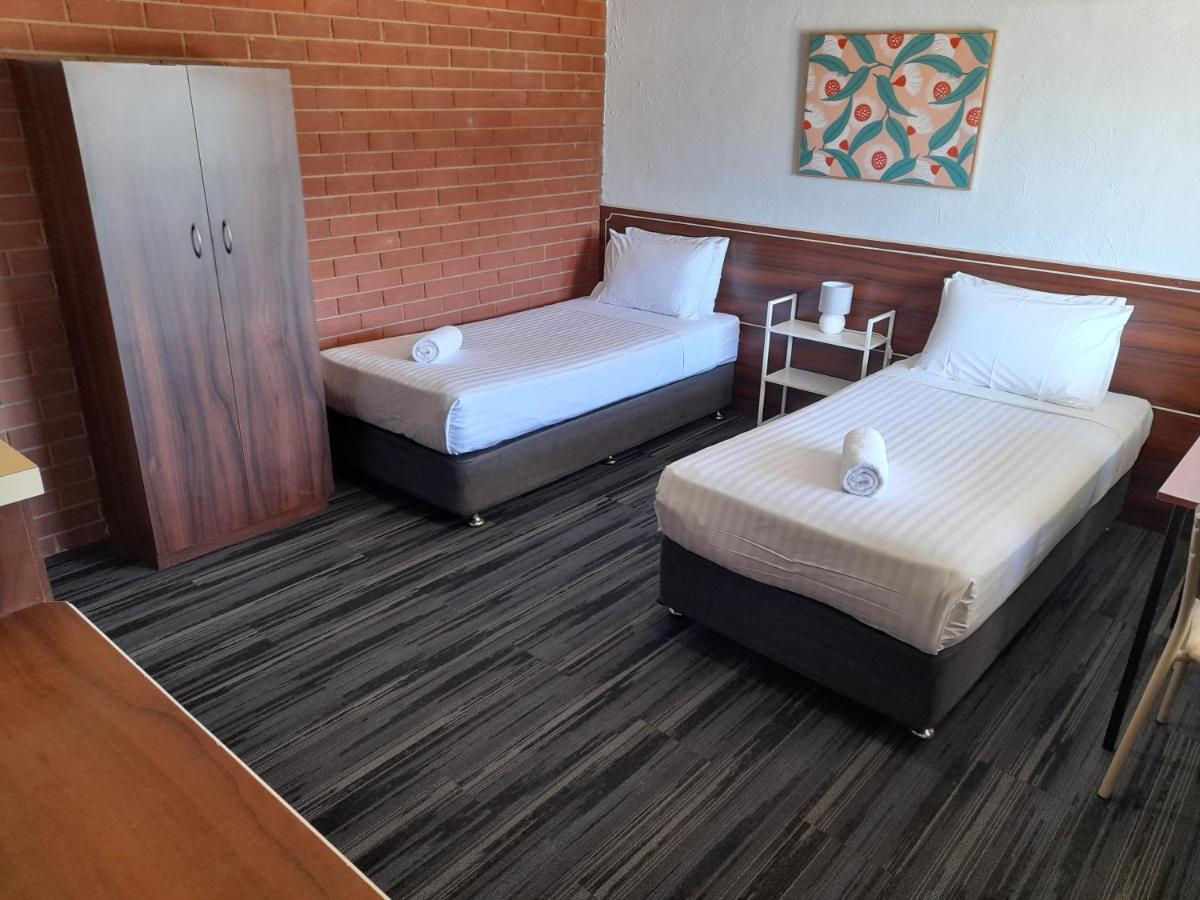 Junction Motel Wagga Уогга-Уогга Экстерьер фото